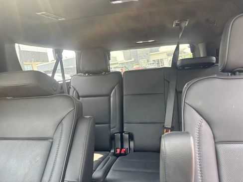 Used 2021 GMC Yukon XL Denali w/ Denali Ultimate Package AWD/4WD image 9