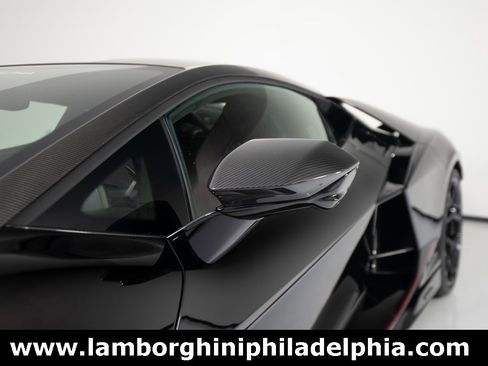 Used 2025 Lamborghini Revuelto Base image 47