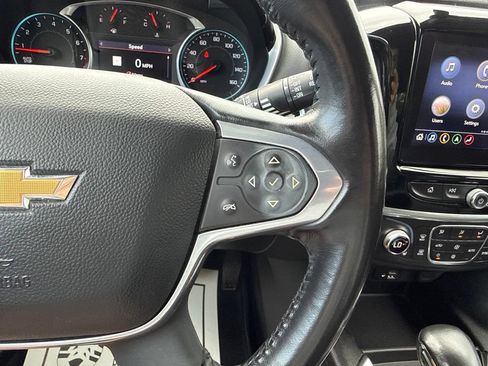 Used 2021 Chevrolet Traverse LT w/ LT Premium Package AWD/4WD image 42
