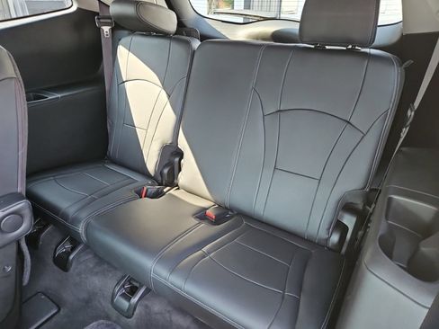 Used 2019 Buick Enclave Avenir w/ Avenir Technology Package FWD image 18