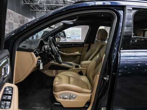 Used 2018 Porsche Macan image 4