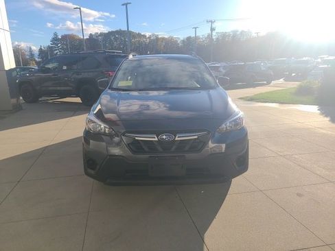 Used 2023 Subaru Crosstrek 2.0i image 2