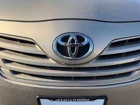 Used 2007 Toyota Camry LE FWD image 9