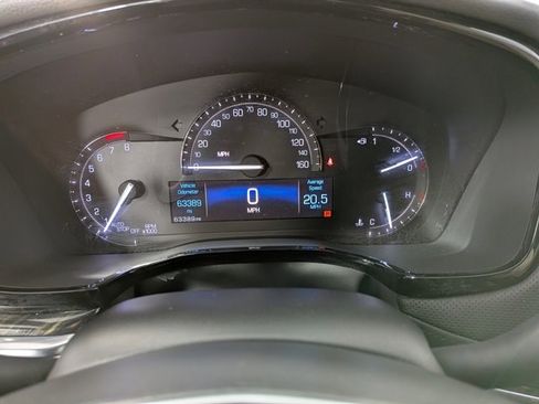 Used 2017 Cadillac XT5 FWD w/ LPO, Wheel Lock Package image 4