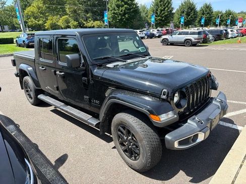 Used 2022 Jeep Gladiator Sport AWD/4WD image 14