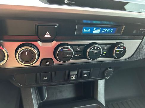 Certified 2023 Toyota Tacoma SR5 AWD/4WD image 27