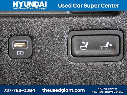 Used 2020 Hyundai Palisade Limited FWD image 16