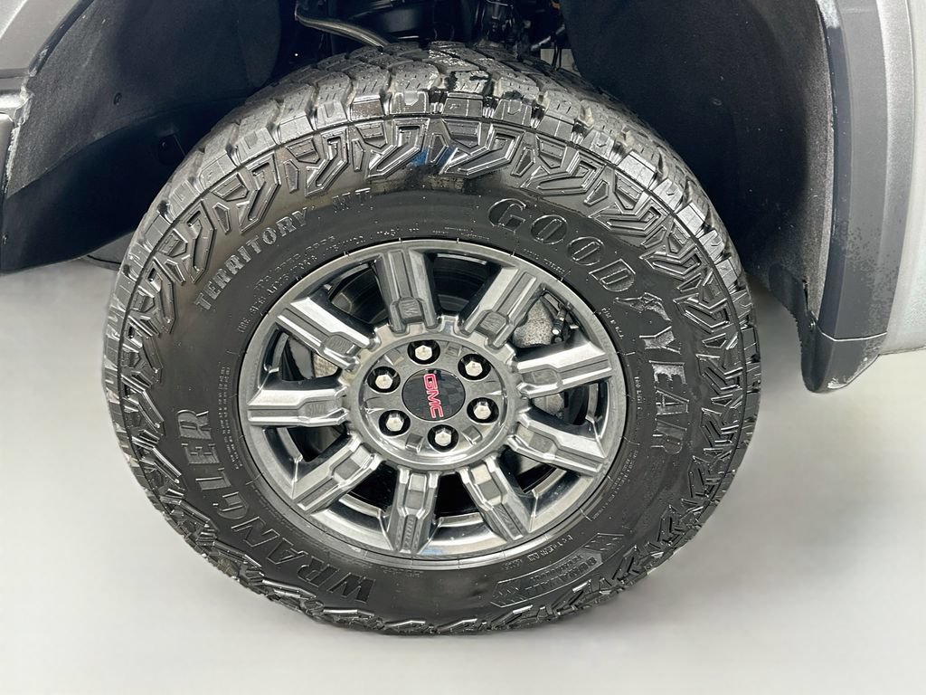 Used 2026 GMC Sierra 1500 AT4X AWD/4WD image 32