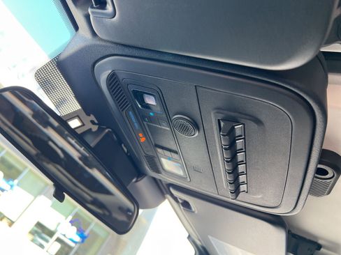 New 2025 Ford Bronco Badlands w/ Sasquatch Package image 36