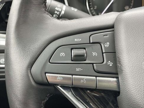 Used 2022 Cadillac XT6 Premium Luxury image 22