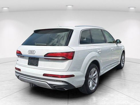 Used 2025 Audi Q7 3.0T Premium image 4