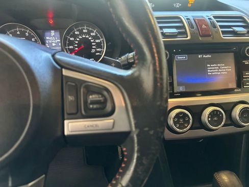 Used 2017 Subaru Crosstrek 2.0i Premium AWD/4WD image 15