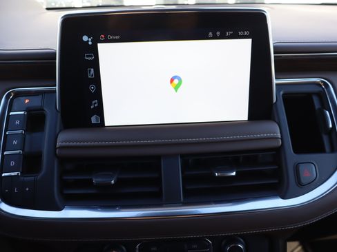 Used 2024 Chevrolet Suburban High Country w/ Premium Package image 28