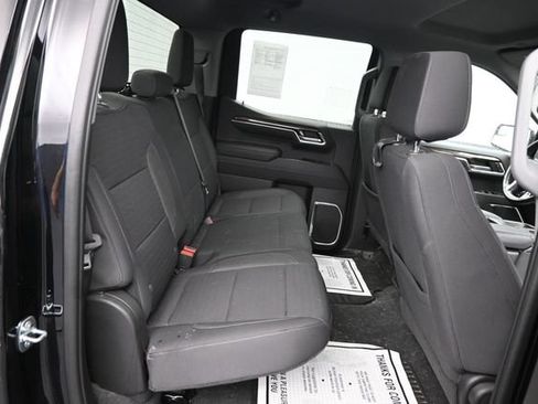 Used 2023 Chevrolet Silverado 1500 LT AWD/4WD image 6