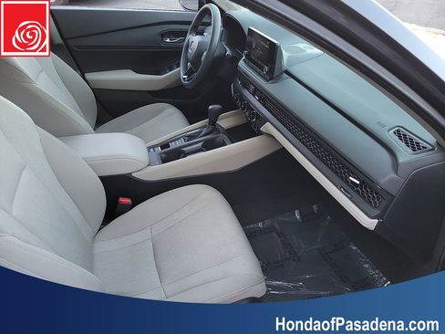 Used 2024 Honda Accord EX image 22