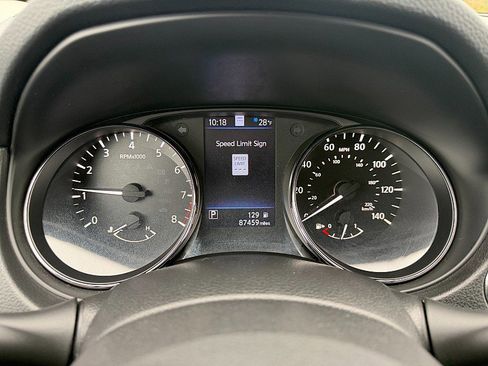 Used 2020 Nissan Rogue Sport SL image 15