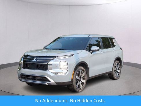 Used 2026 Mitsubishi Outlander SE AWD/4WD image 1