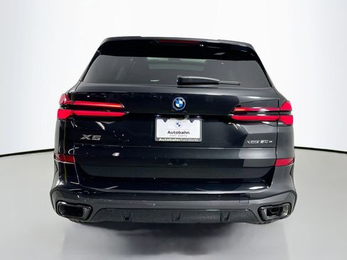 New 2026 BMW X5 xDrive50e image 6