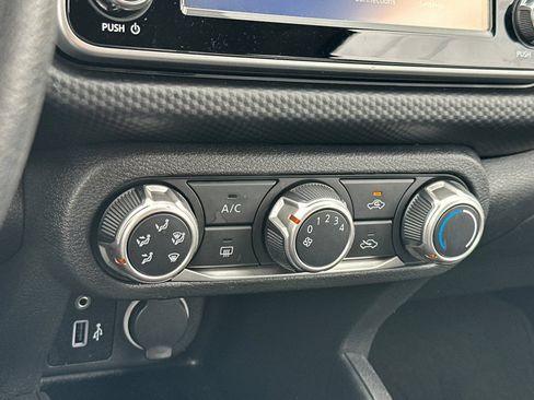 Used 2021 Nissan Kicks S FWD image 21