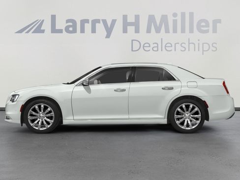 Used 2020 Chrysler 300 S w/ Safetytec Plus Group image 3