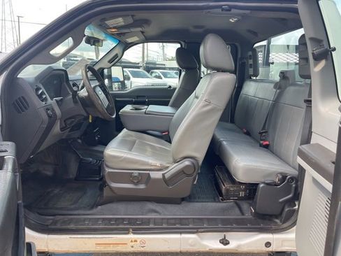 Used 2016 Ford F550 4x4 SuperCab Super Duty image 17