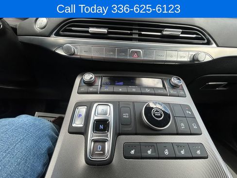 Used 2022 Hyundai Palisade Limited w/ Winter Package FWD image 28