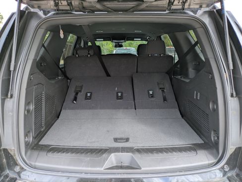 Used 2024 Chevrolet Tahoe LS image 13