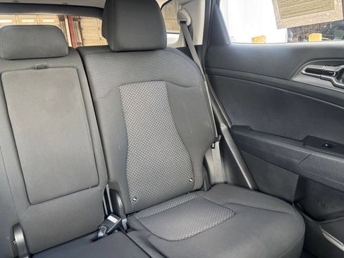 Used 2026 Kia Sportage LX FWD image 32