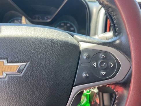 Used 2022 Chevrolet Colorado LT w/ LT Convenience Package AWD/4WD image 18