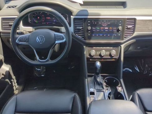 Used 2022 Volkswagen Atlas Cross Sport SE image 15