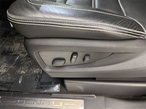 Used 2017 GMC Sierra 1500 Denali w/ Denali Ultimate Package image 21