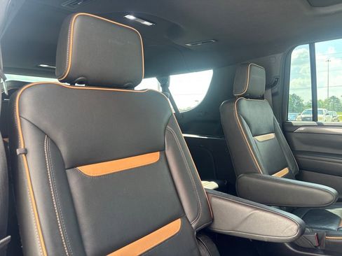 Used 2021 GMC Yukon XL AT4 w/ Rear Media and Nav Package AWD/4WD image 30