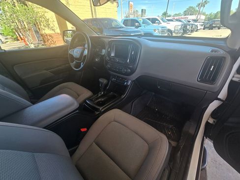 Used 2020 Chevrolet Colorado W/T w/ WT Convenience Package image 46