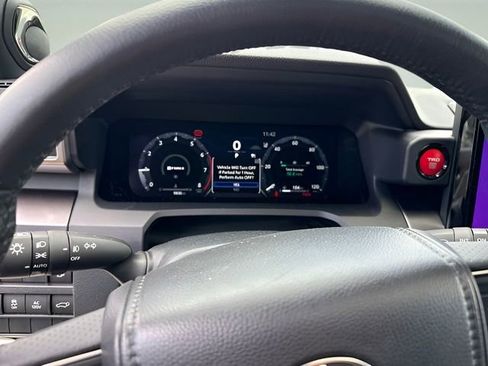 Used 2025 Toyota 4Runner TRD Off-Road Premium AWD/4WD image 24