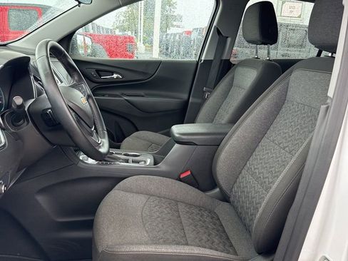 Used 2024 Chevrolet Equinox LT image 9