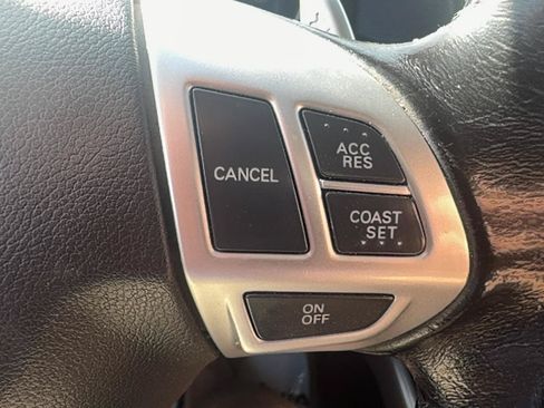 Used 2011 Mitsubishi Outlander Sport SE AWD/4WD image 13