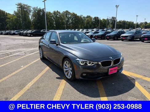 Used 2018 BMW 320i xDrive Sedan AWD/4WD image 7
