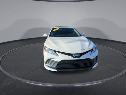 Used 2024 Toyota Camry XLE image 6