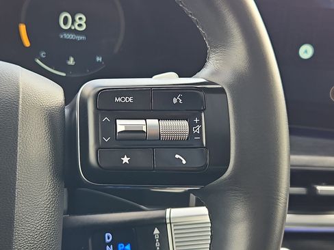 Used 2025 Hyundai Santa Fe Limited image 20