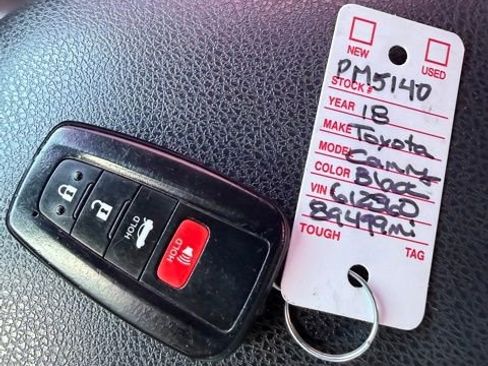 Used 2018 Toyota Camry SE w/ Audio Package FWD image 38