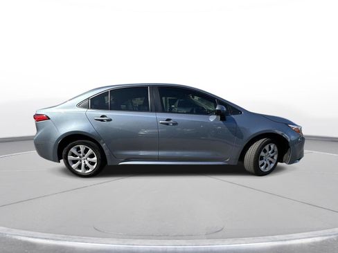 Certified 2025 Toyota Corolla LE image 5