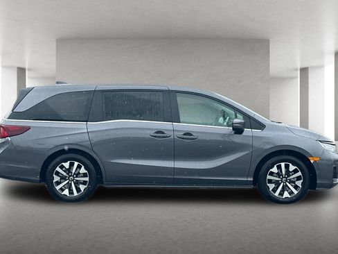 New 2026 Honda Odyssey EX-L image 3