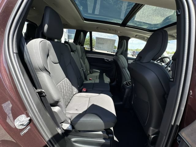 New 2026 Volvo XC90 T8 Plus w/ Protection Package Premier AWD/4WD image 28