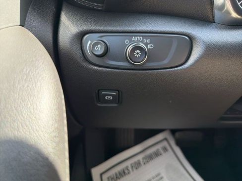 Used 2020 Chevrolet Blazer LT FWD image 28