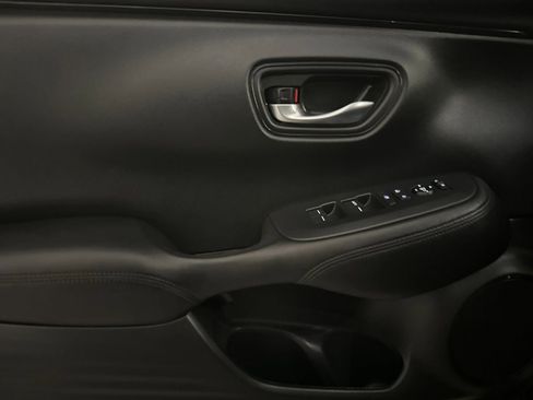 Used 2024 Honda HR-V LX image 12