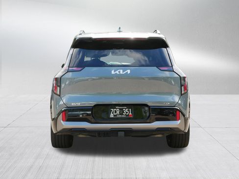 Certified 2024 Kia EV9 GT-Line AWD/4WD image 6