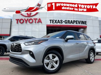 Used 2025 Toyota Highlander LE