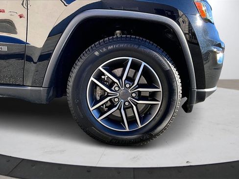 Certified 2022 Jeep Grand Cherokee Limited image 34