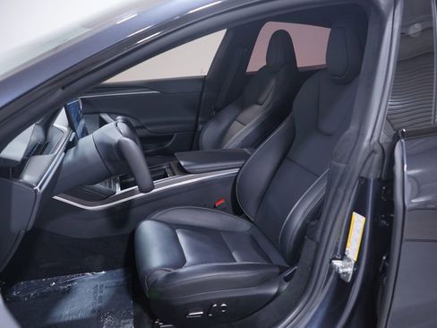 Used 2024 Tesla Model S Plaid image 7