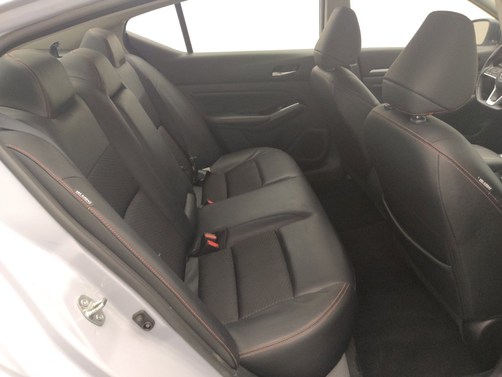 Used 2025 Nissan Altima 2.5 SR FWD image 19